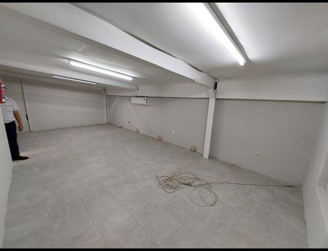 112M² WAREHOUSE TO LET IN HENNOPSPARK